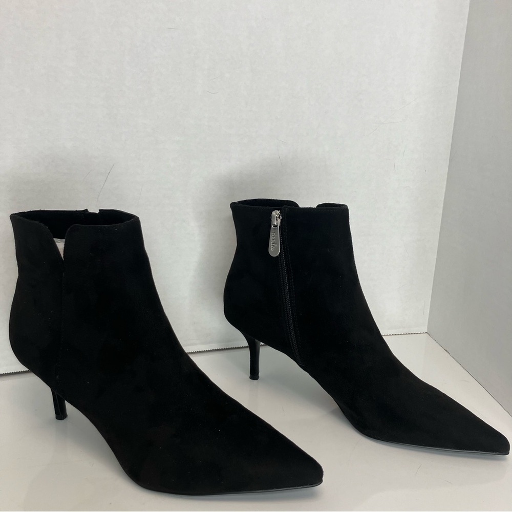 Charles David 3inch heel black boot - Picture 3 of 7